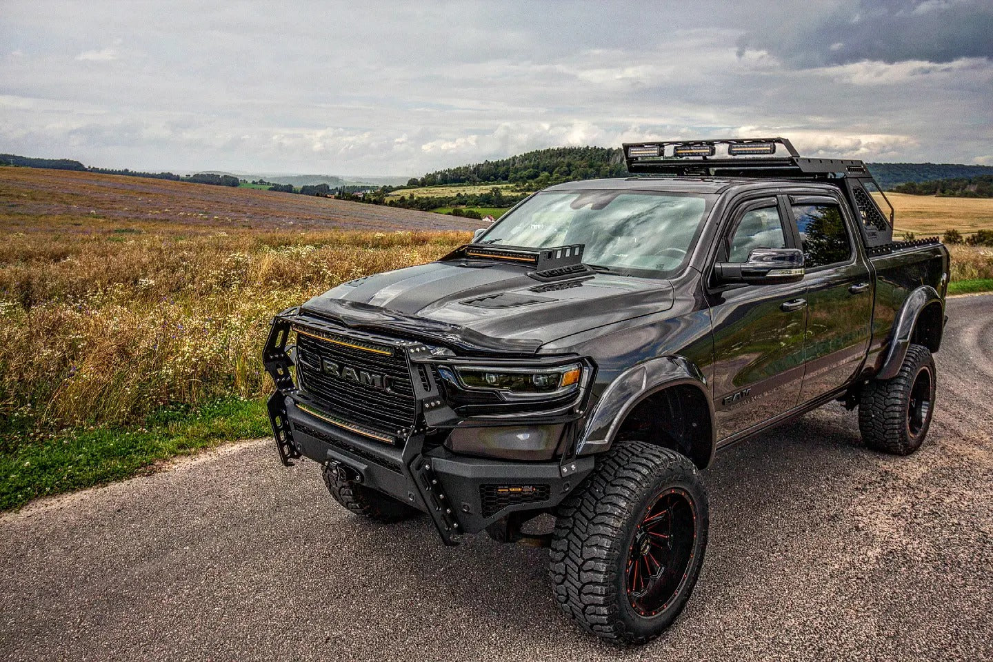 RAM Gen 5  Erhöhter Frontbügel 2x LED BAR für V8 Stoßstange VA