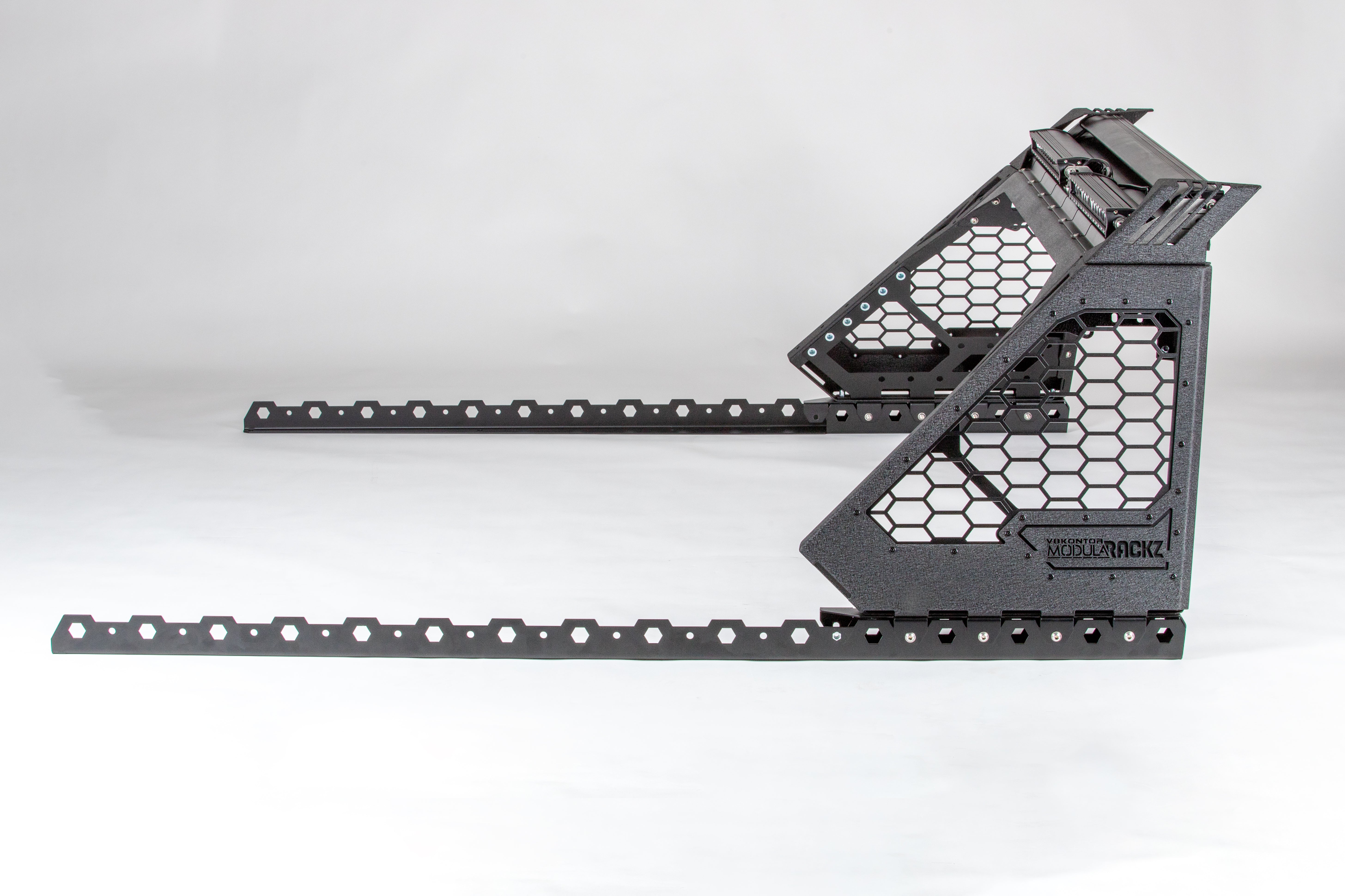 Modularackz Überrollbügel mit Rail und Beleuchtungsset