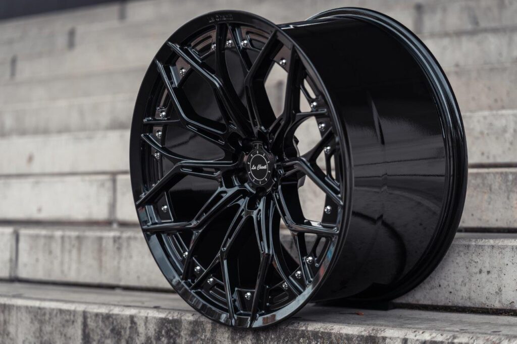 LC F9  23Zoll 5x130