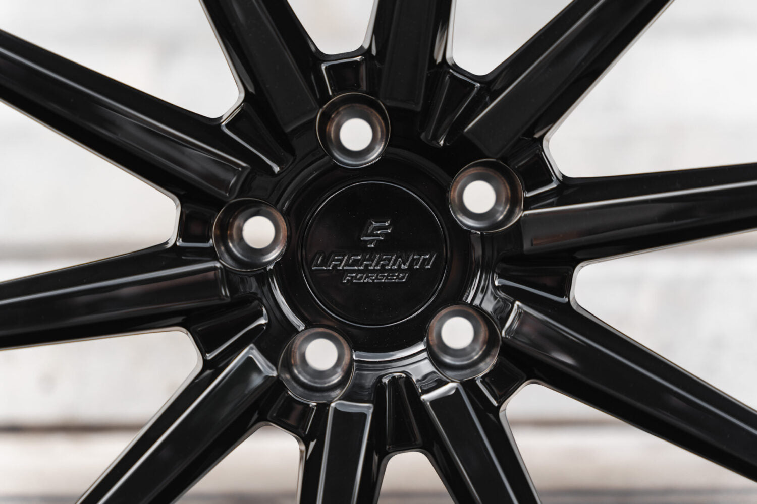 LC F10  23Zoll 5x130