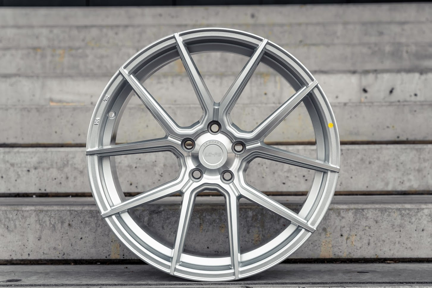 LC–P6 19Zoll 5x120